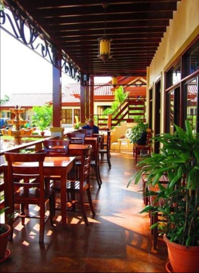 Maruyog'S Ridge Convention Center Hotel Quezon City Kültér fotó